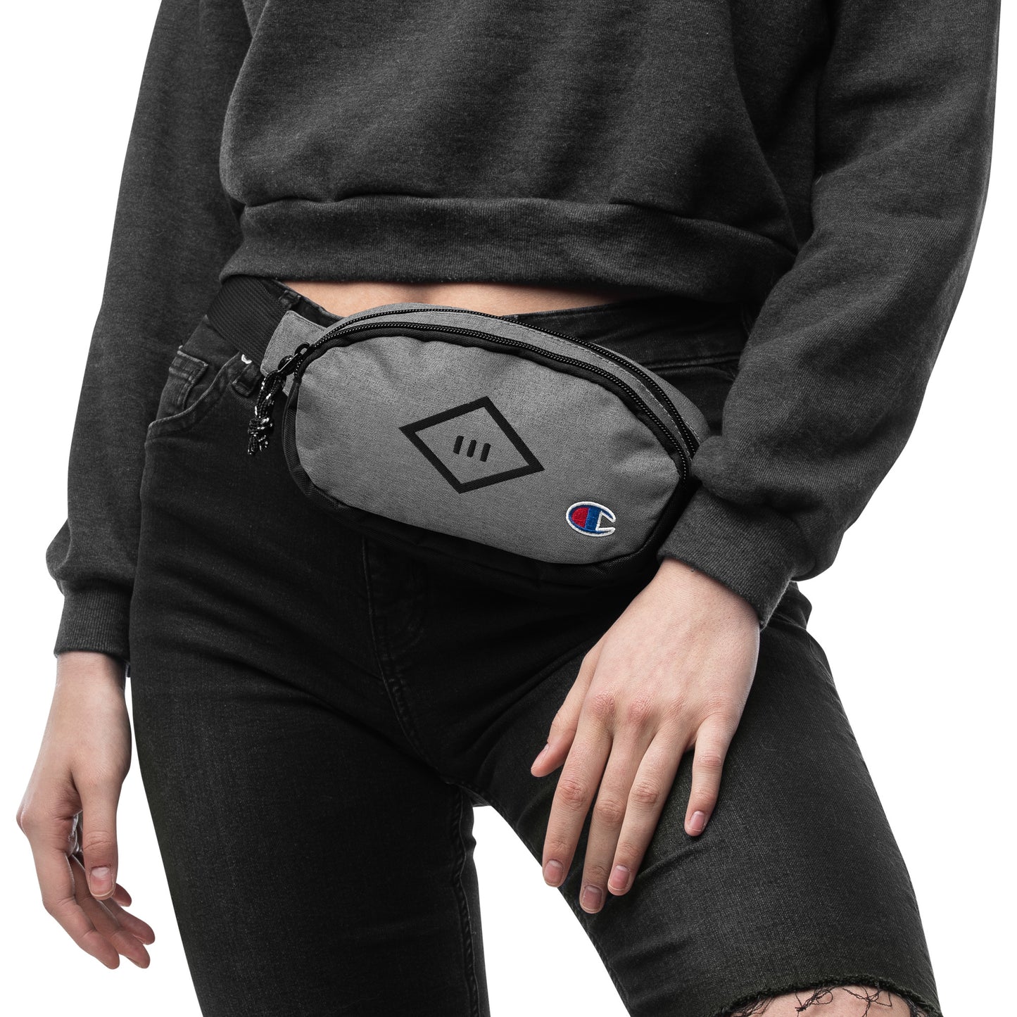 chicks can wear fanny packs too